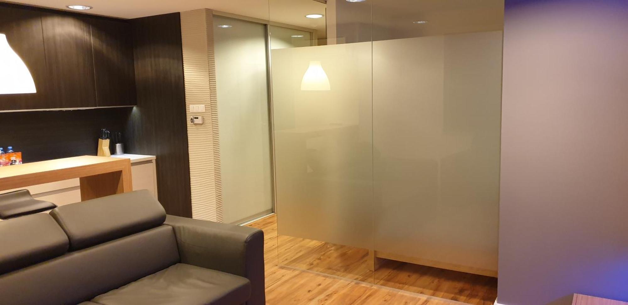 Lupoapartments Kosynierow Klimatyzacja Dostep Na Kod Lodz  Room photo